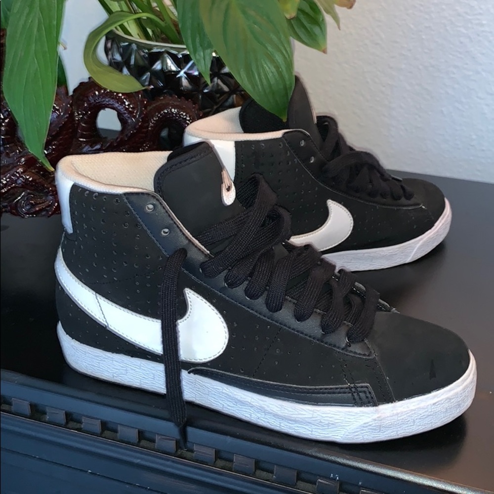 Like New Nike Blazer High Top